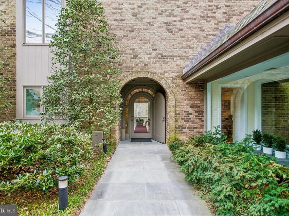 700 Belgrove Road, Mclean VA 22101