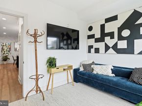 256 15TH Street SE 7, Washington DC 20003
