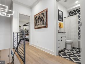 256 15TH Street SE 7, Washington DC 20003