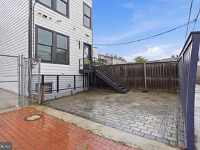 256 15TH Street SE 7, Washington DC 20003
