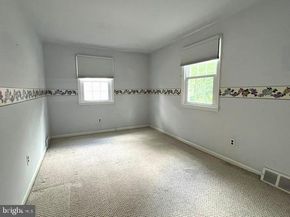 690 Old School House Drive, Springfield PA 19064