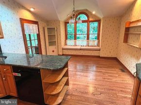 690 Old School House Drive, Springfield PA 19064