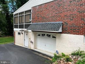 690 Old School House Drive, Springfield PA 19064