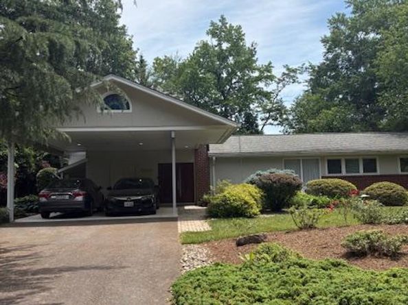 3609 Pinetree Terrace, Falls Church VA 22041