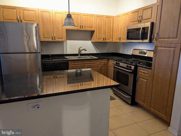12913 Centre Park Circle 405, Herndon VA 20171