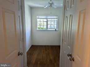 12913 Centre Park Circle 405, Herndon VA 20171