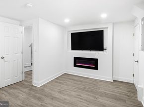 5615 Ridgewood Street, Philadelphia PA 19143