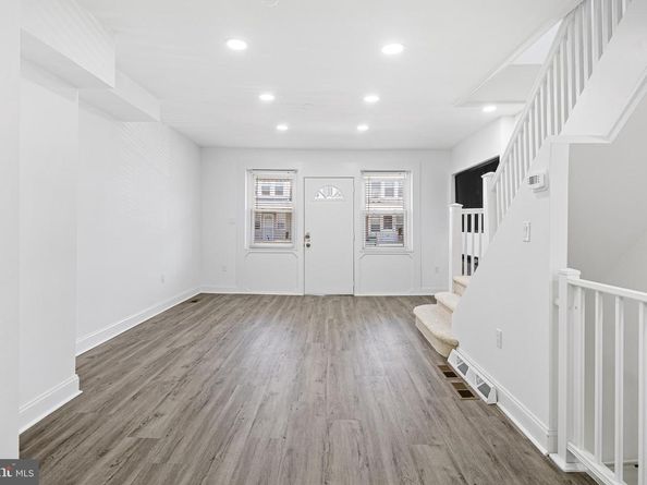 5615 Ridgewood Street, Philadelphia PA 19143