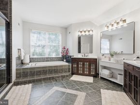 2 Rossiter Circle, New Hope PA 18938