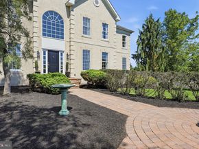 2 Rossiter Circle, New Hope PA 18938