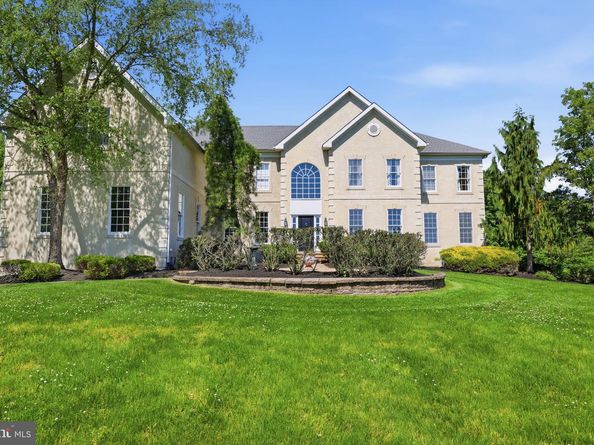 2 Rossiter Circle, New Hope PA 18938