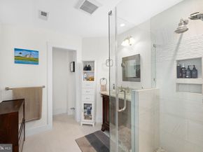 6022 26TH Street N, Arlington VA 22207