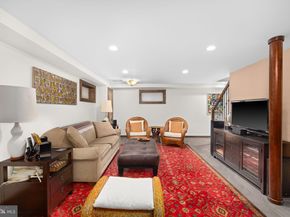 6022 26TH Street N, Arlington VA 22207