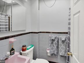 8849 Winchester Avenue, Philadelphia PA 19115