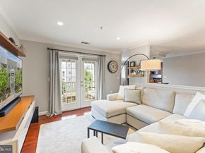 4089 S Four Mile Run Drive 404, Arlington VA 22204