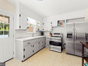 1029 Old Huntingdon Pike, Huntingdon Valley PA 19006