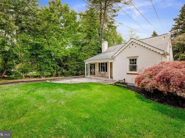 1029 Old Huntingdon Pike, Huntingdon Valley PA 19006