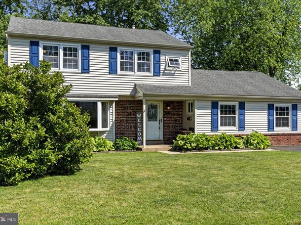 1011 Red Barn Road, Warminster PA 18974