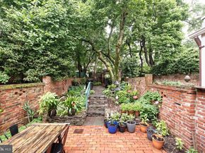 719 S Royal Street, Alexandria VA 22314