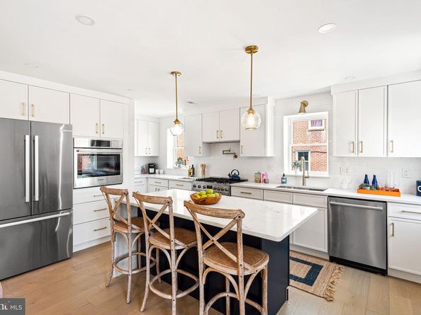 6101 Gardenia Street, Philadelphia PA 19144