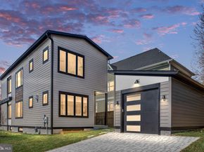 2001 N George Mason Drive, Arlington VA 22207