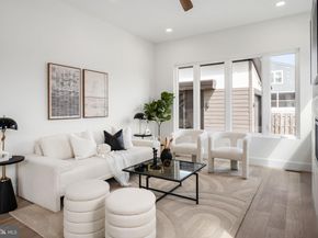 2001 N George Mason Drive, Arlington VA 22207