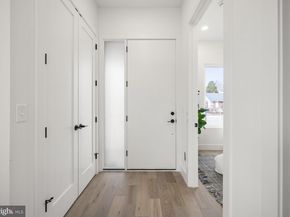 2001 N George Mason Drive, Arlington VA 22207