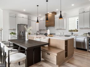 2001 N George Mason Drive, Arlington VA 22207