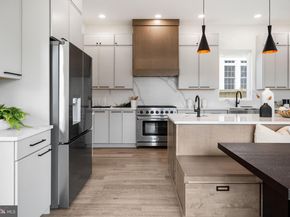 2001 N George Mason Drive, Arlington VA 22207