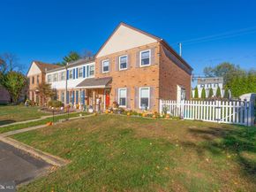 122 Garrison Court, Langhorne PA 19047
