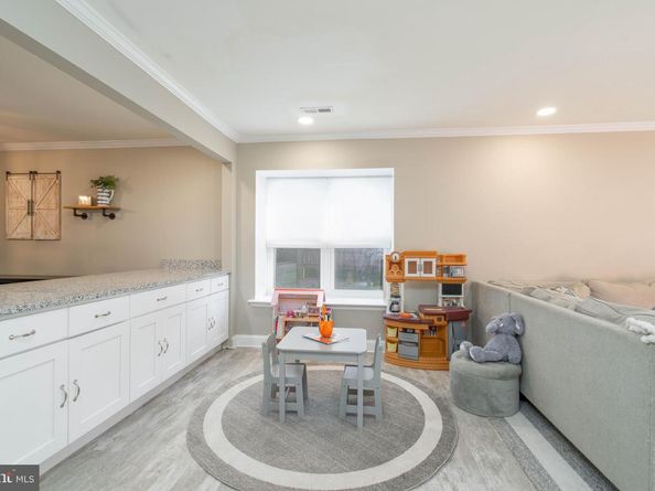 122 Garrison Court, Langhorne PA 19047
