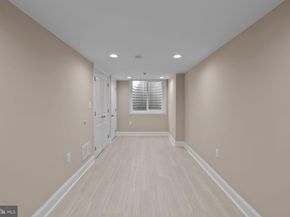 2113 Reed St, Philadelphia PA 19146