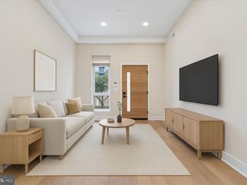 2440 E Harold Street