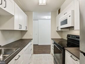 1420 Locust Street 7O, Philadelphia PA 19102