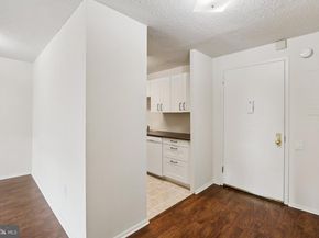 1420 Locust Street 7O, Philadelphia PA 19102