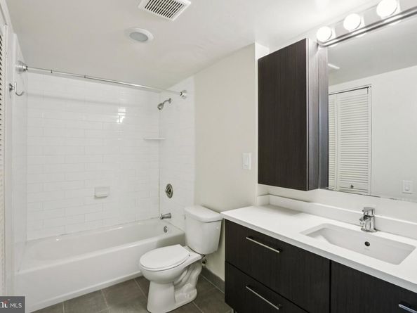 1420 Locust Street 7O, Philadelphia PA 19102