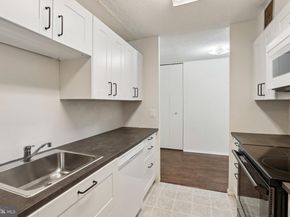 1420 Locust Street 7O, Philadelphia PA 19102