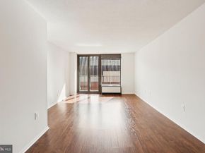 1420 Locust Street 7O, Philadelphia PA 19102