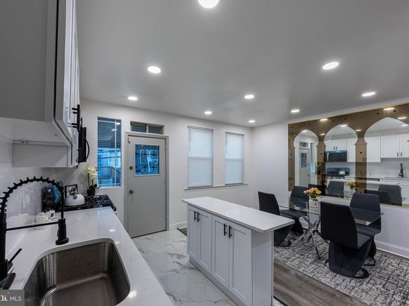 2636 S 72nd Street, Philadelphia PA 19153