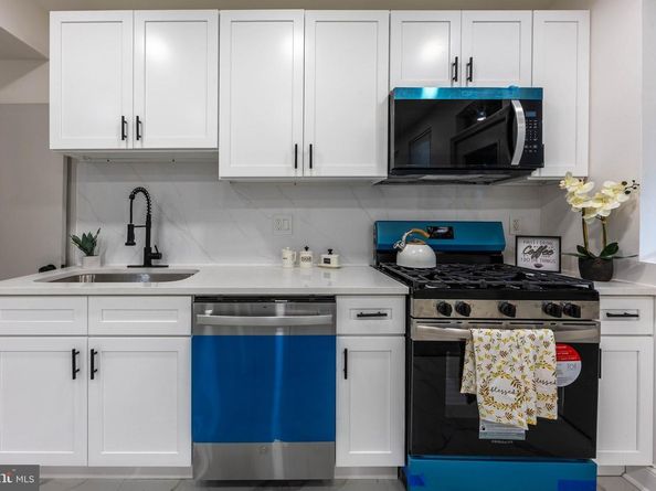 2636 S 72nd Street, Philadelphia PA 19153