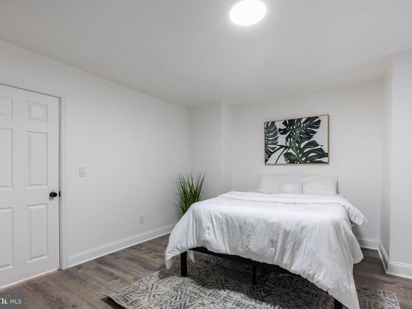 2636 S 72nd Street, Philadelphia PA 19153