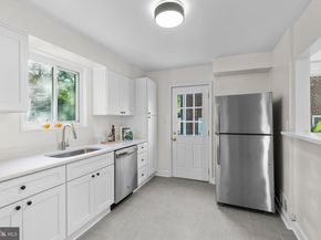 59 E Taylor Run Parkway, Alexandria VA 22314