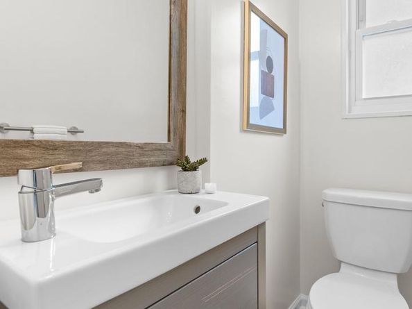 59 E Taylor Run Parkway, Alexandria VA 22314