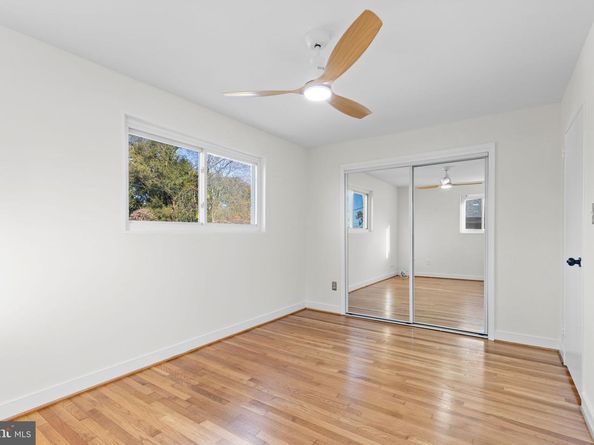 59 E Taylor Run Parkway, Alexandria VA 22314