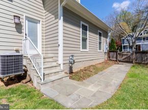 801 Meadow Lane SW, Vienna VA 22180
