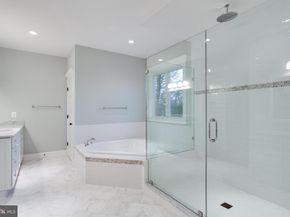 801 Meadow Lane SW, Vienna VA 22180