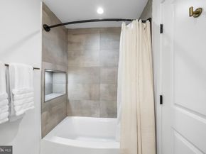 609 N 17TH Street 1, Philadelphia PA 19130