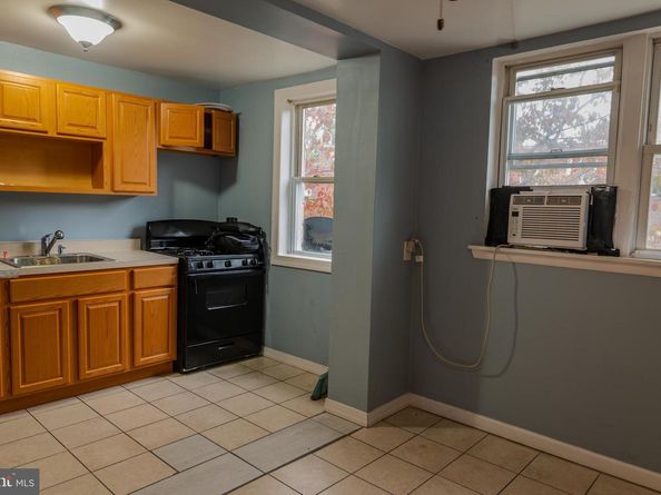 626 E Raymond Street, Philadelphia PA 19120