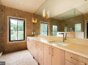 4283 38TH Street N, Arlington VA 22207