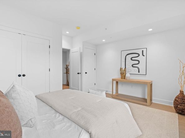 650 Fairmount Avenue J2, Philadelphia PA 19123